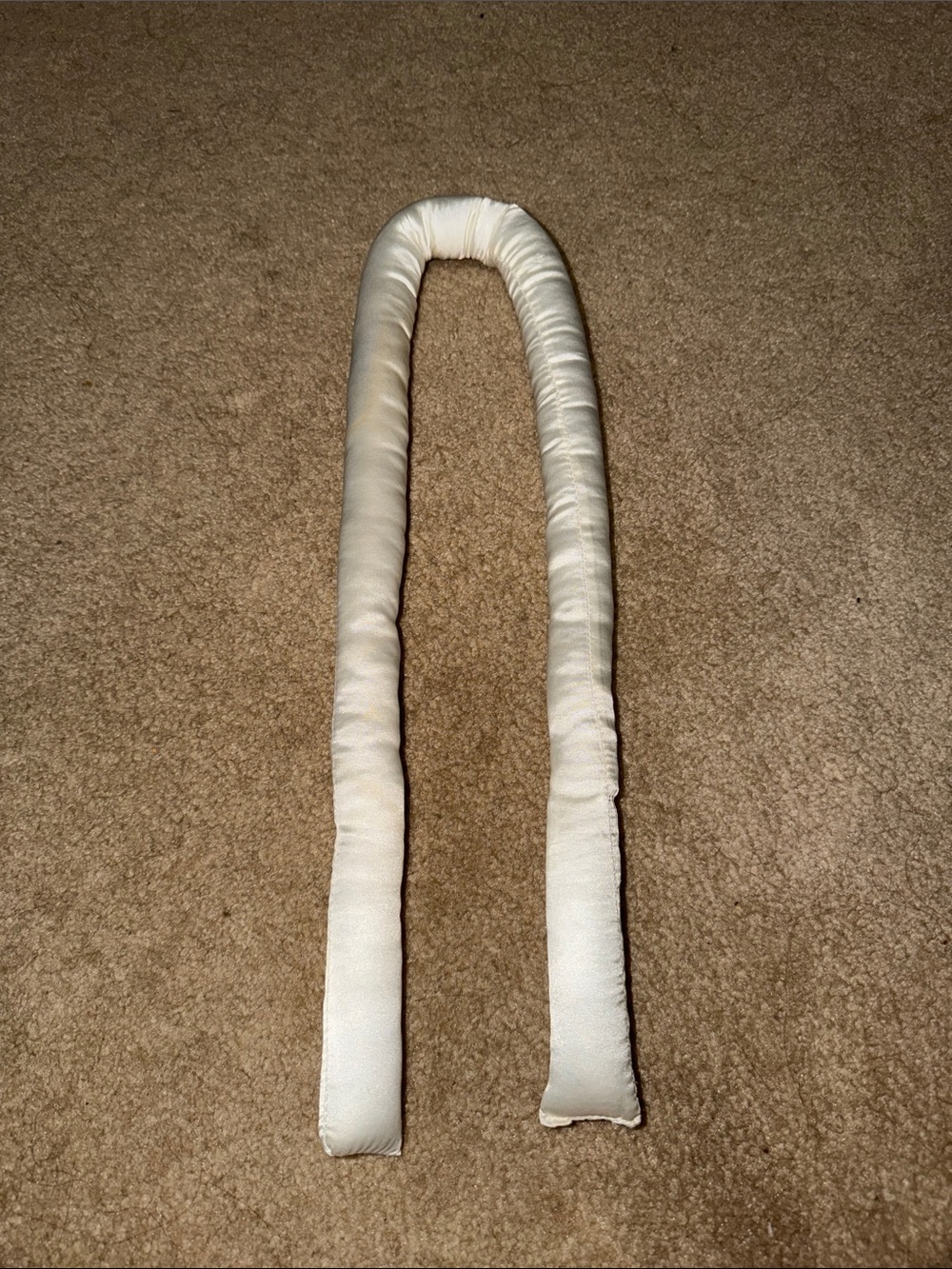 White Fabric Hair Styling Heatless Curling Rod